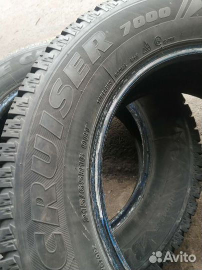 Bridgestone Ice Cruiser 7000 215/65 R16