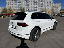Volkswagen Tiguan 2.0 AMT, 2018, 65 000 км, с пробегом, цена 3 260 000 руб.