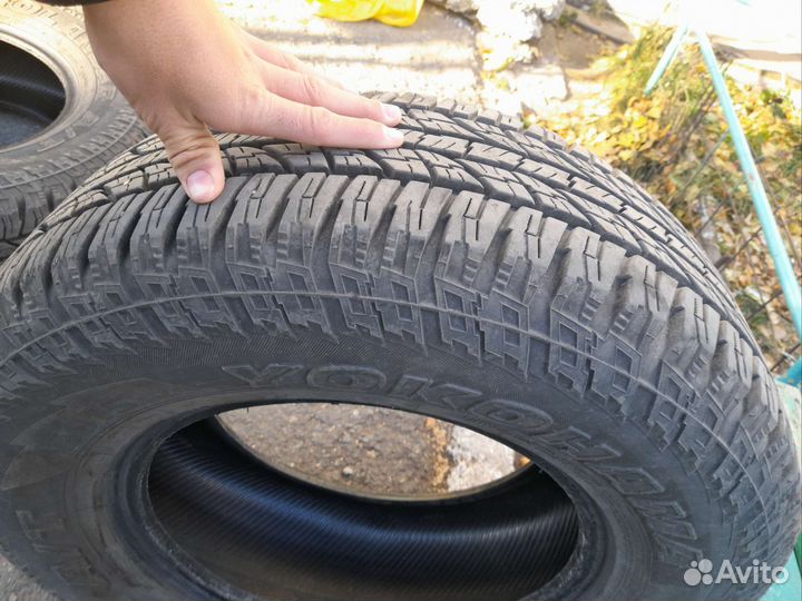 Yokohama Geolandar A/T G015 245/70 R16