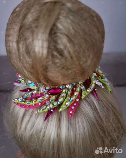 Диадема тиара корона гимнастке на и под пучок