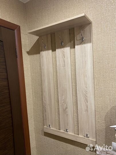 Вешалка в прихожую