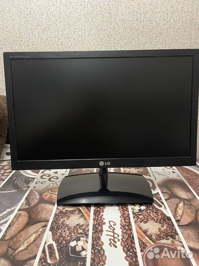 Монитор LG 21.5