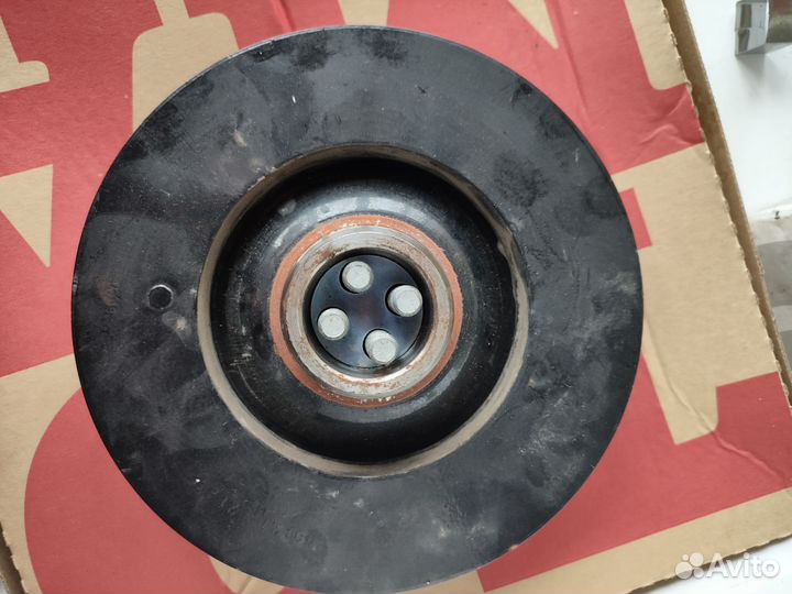 Демпфер коленвала b57 8571269