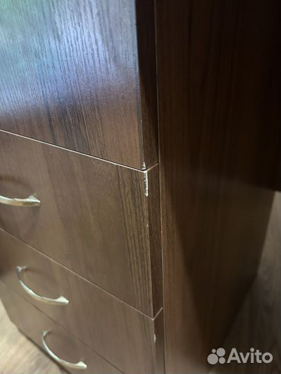 Письменный стол