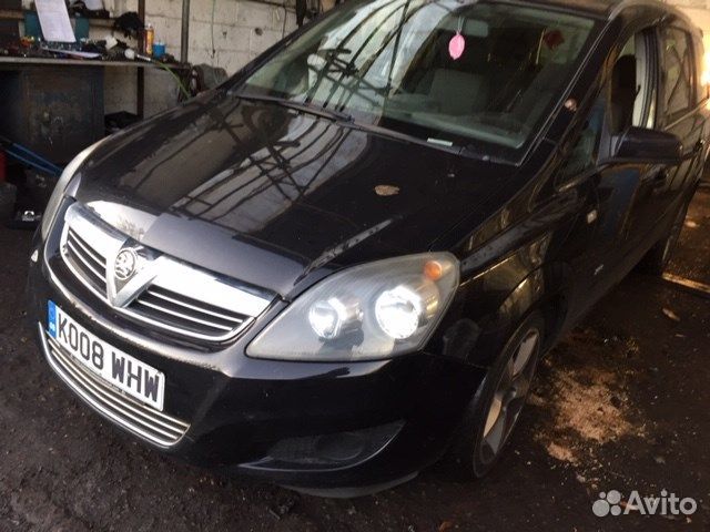 Разбор на запчасти Opel Zafira B