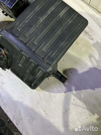 Suzuki liana корпус воздушного фильтра в сборе 1.6