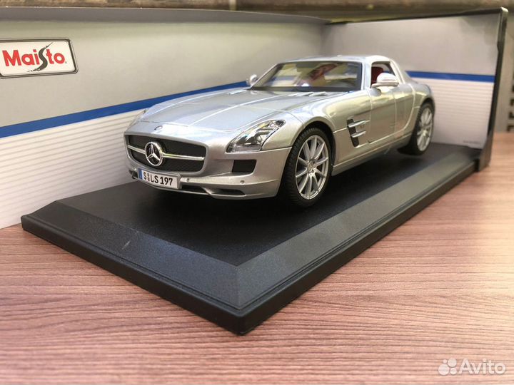 Maisto 1:18 - Mercedes-Benz SLS AMG