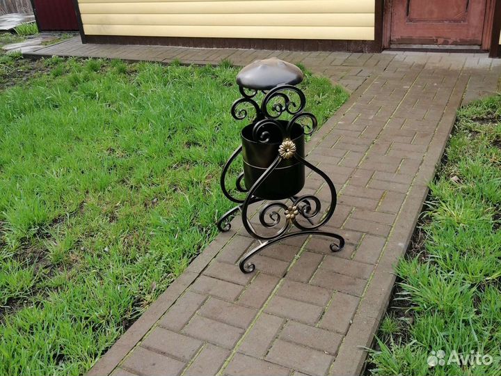 Урна из металла