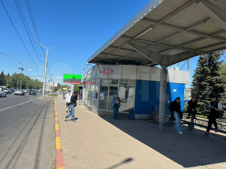 Топ помещение на трафике, Проспект Октября