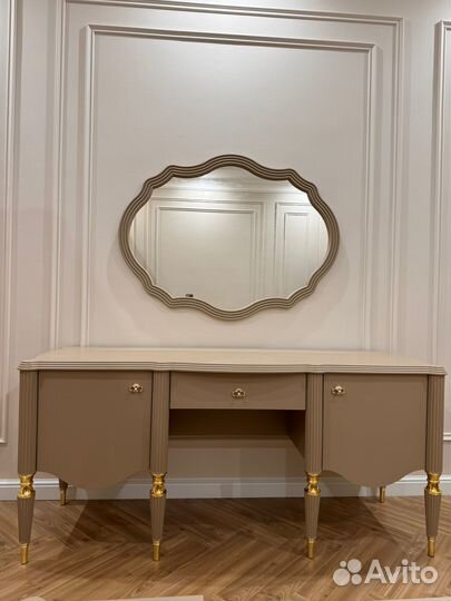 Спальный гарнитур София