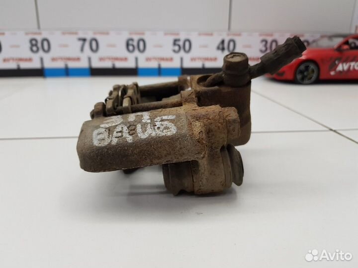 Суппорт задний правый (Pontiac Vibe)