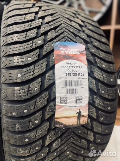 Nokian Tyres Hakkapeliitta 10p 285/40 R21 и 315/35 R21