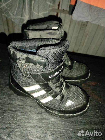 Зимние ботинки adidas