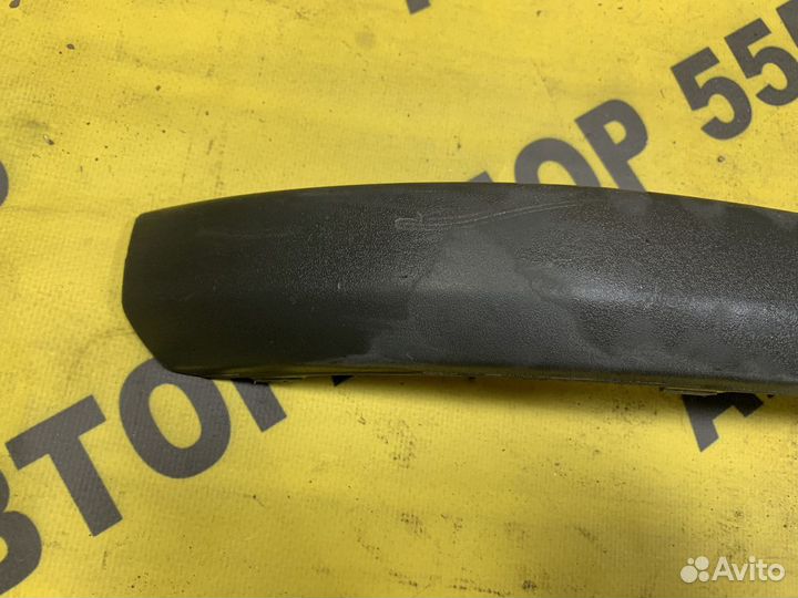 Молдинг заднего бампера левый Ford Focus 2