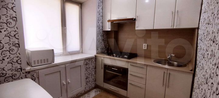 2-к. квартира, 50 м², 1/5 эт.