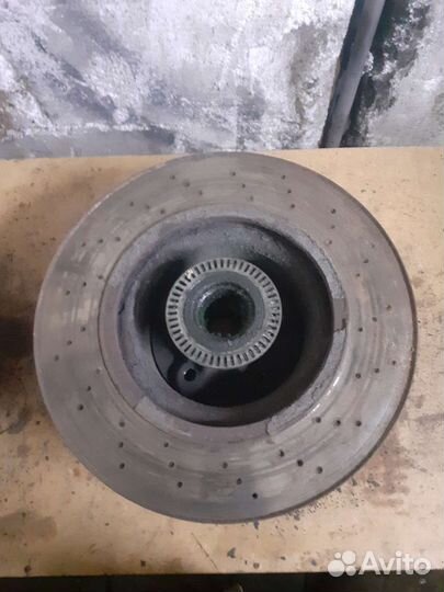 Тормозной диск передний левый Mercedes-Benz W220