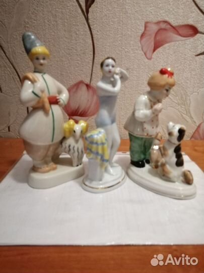 Фарфоровые статуэтки