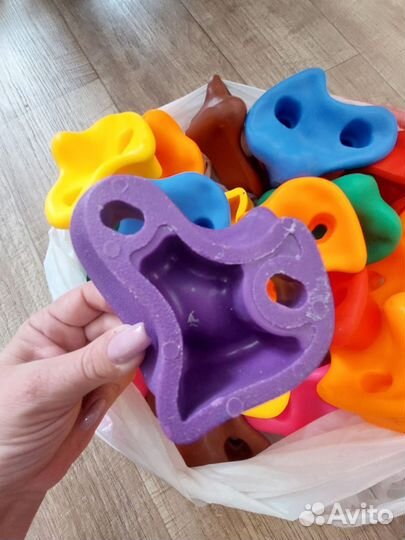 Зацепы для скалодрома