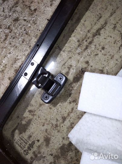 Боковые форточки кунга Мицубиси L200