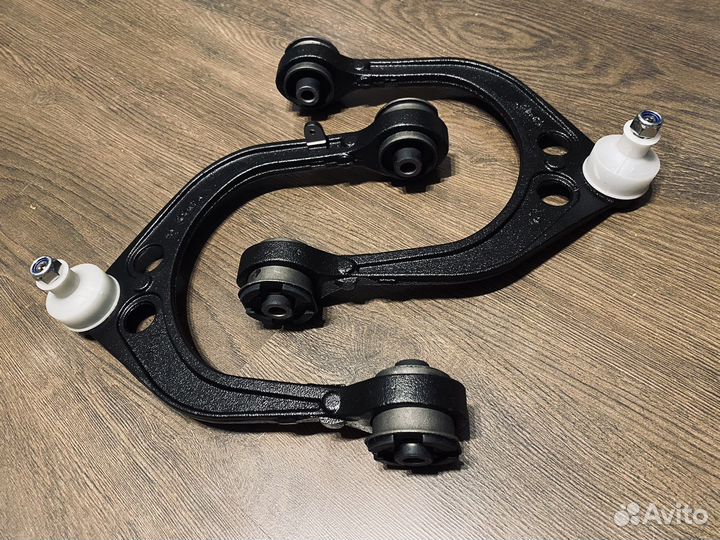 Рычаги передние верхние 300C/Charger/Challenger