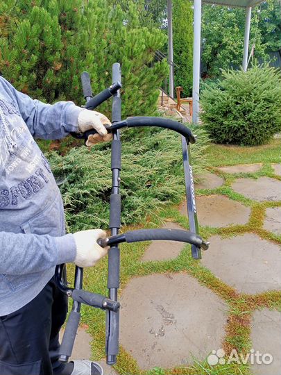 Турник настенный