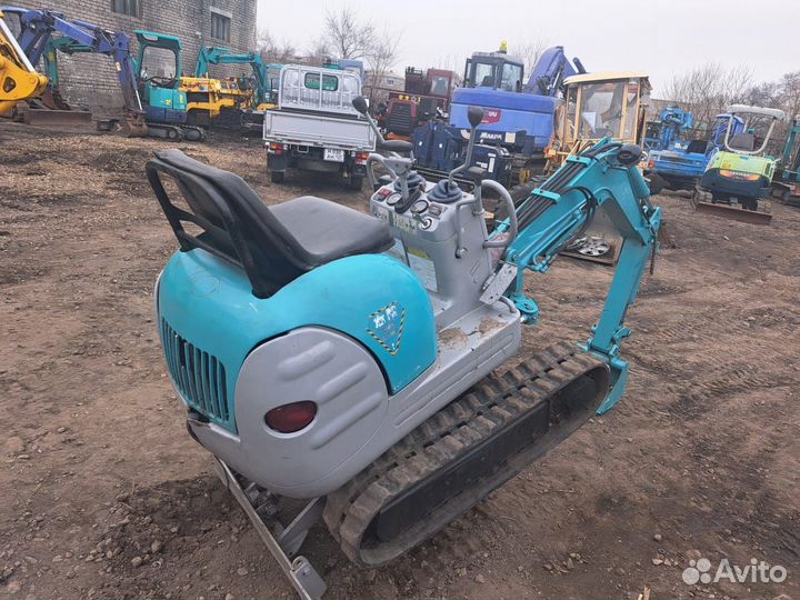 Мини-экскаватор Kobelco SK007-3, 2009