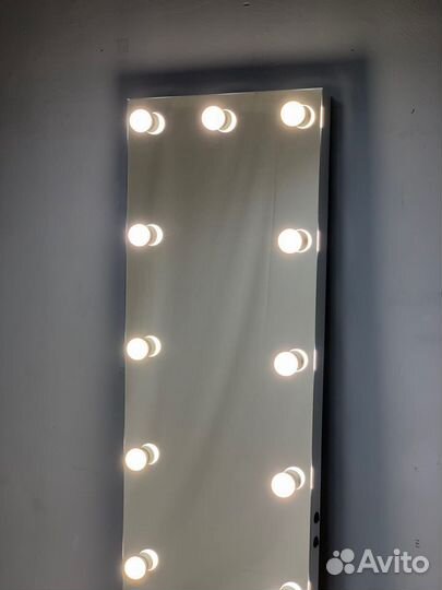 Гримерное зеркало