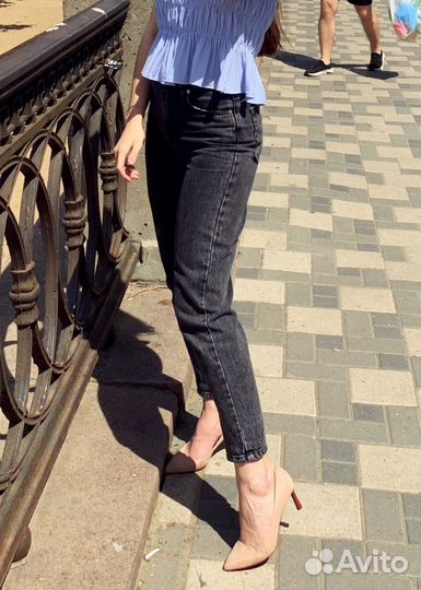 Джинсы pull and bear mom