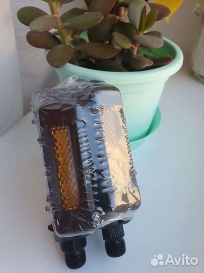 Педали пластиковые