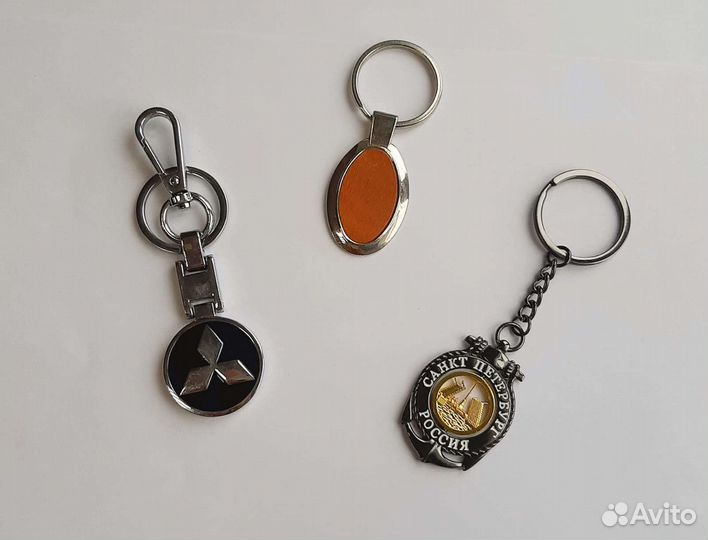 Брелок автомобильный Mitsubishi, на ключи новый