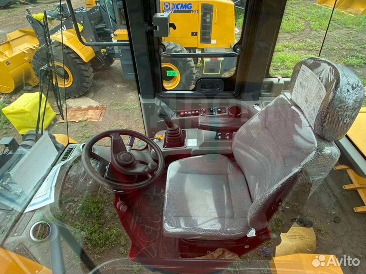 Фронтальный погрузчик XCMG ZL40RU, 2023