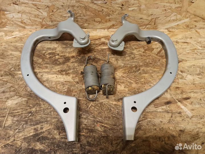 Петли крышки багажника Renault Symbol