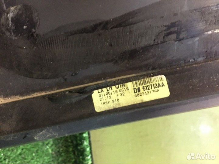 Стекло кузова левое Dodge Challenger