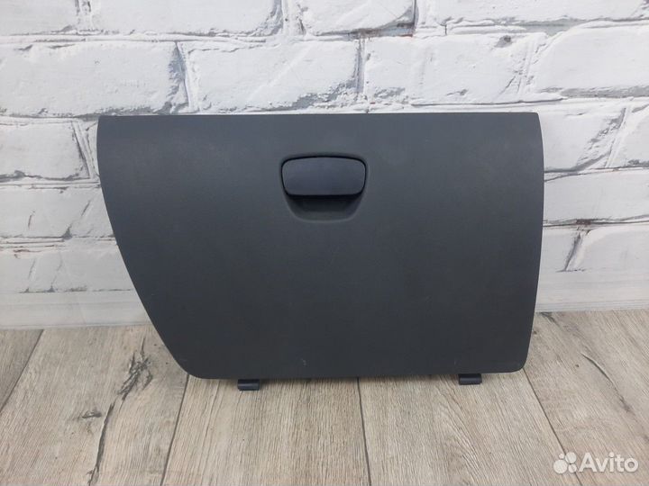 Крышка перчаточного ящика (бардачка) Albea Альбеа