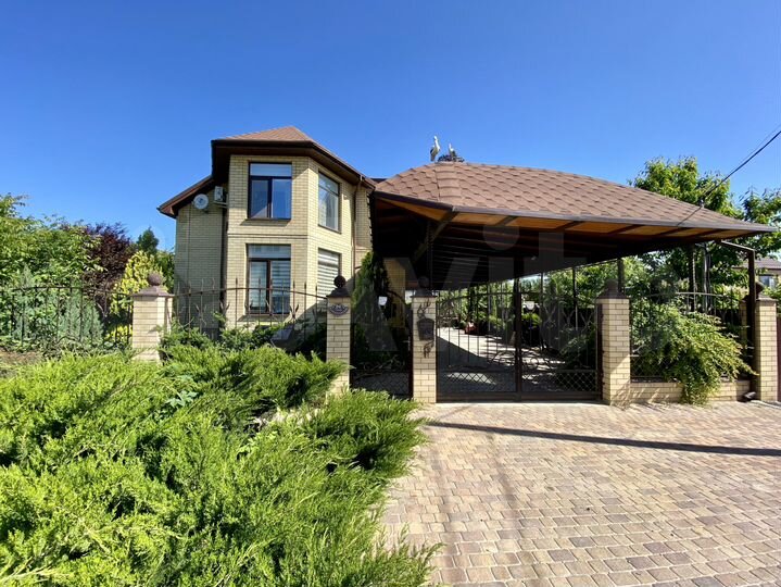 Дом 158,5 м² на участке 5,3 сот.