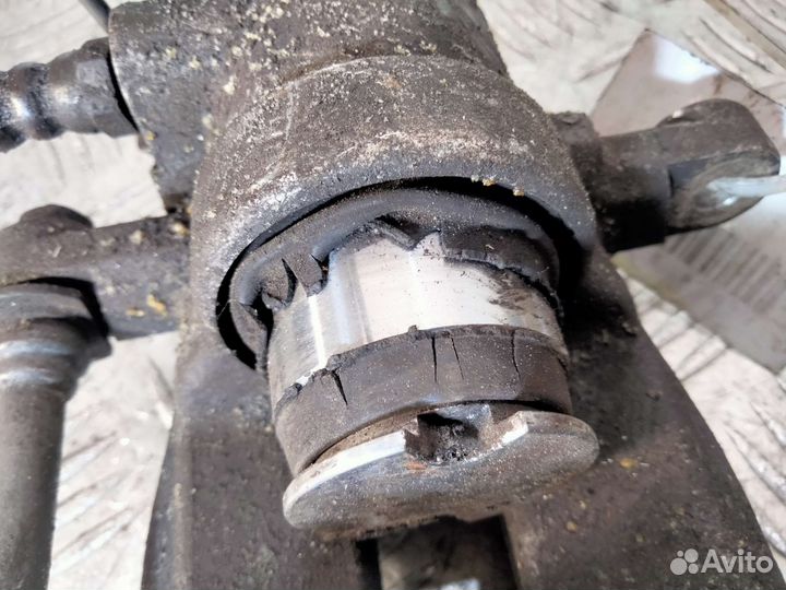 Суппорт задний правый Fiat Bravo 07-14