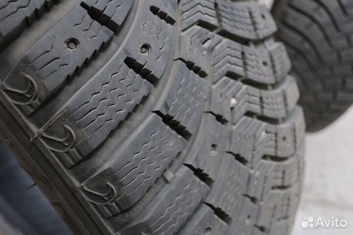 Michelin Agilis 235/60 R18 107T