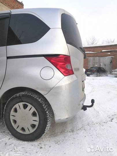 Фаркоп на Хонда Фрид 08-16г,Фрид Спайк 10-16 г