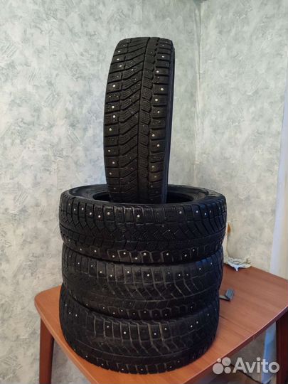 Viatti Brina Nordico V-522 185/65 R15 204B