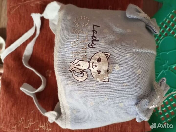 Шапочки на малышку