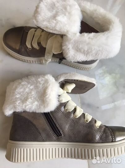 Новые ботинки Geox р. 33