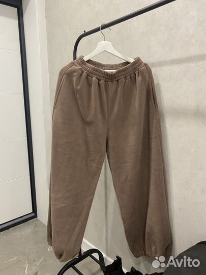 Спортивный костюм женский