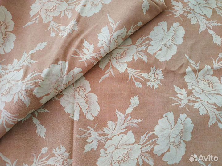 Отрез костюмно-плательной шерсти Christian Lacroix