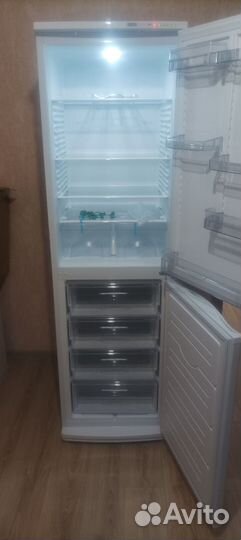 Холодильник атлант новый 6025-031