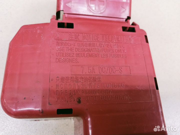 Крышка RAV 4 2013