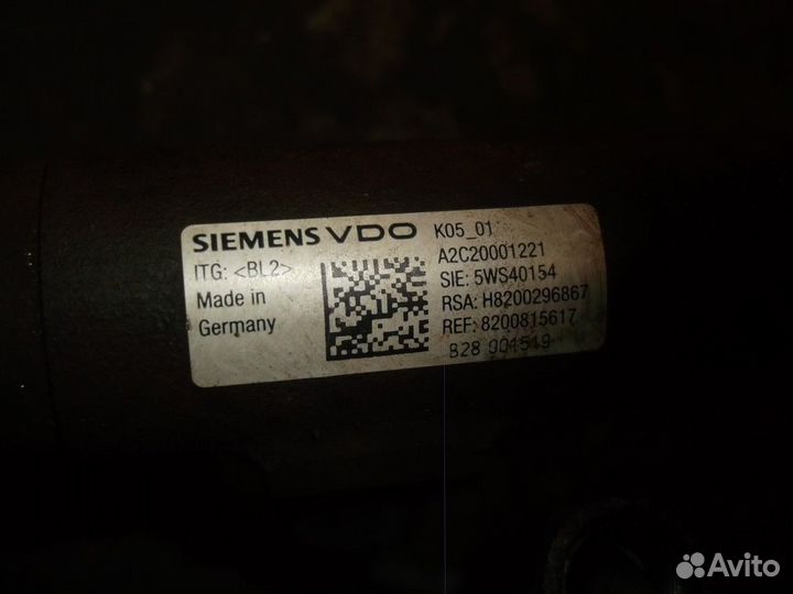 Рейка топливная (рампа) (Renault Megane)