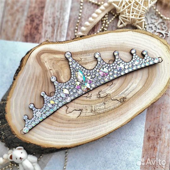 Корона на кичку для художественной гимнастики