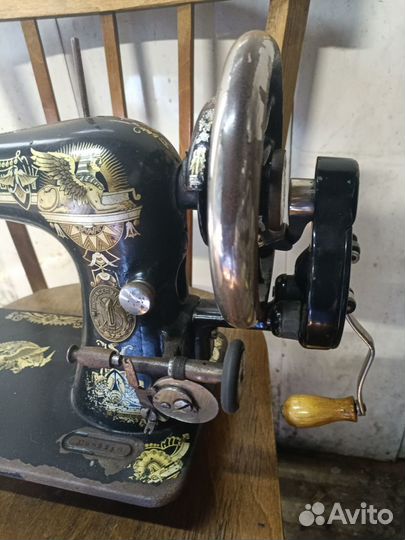 Швейная машина Singer