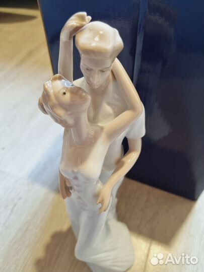 Фарфоровые статуэтки новые