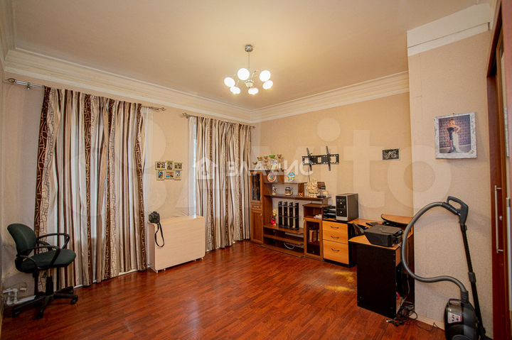 4-к. квартира, 148,8 м², 2/2 эт.